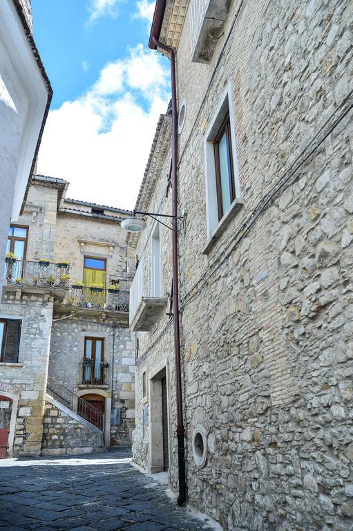 Camera A Sud Bovino Buitenkant foto