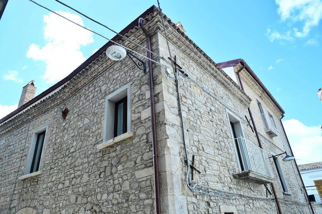 Camera A Sud Bovino Buitenkant foto